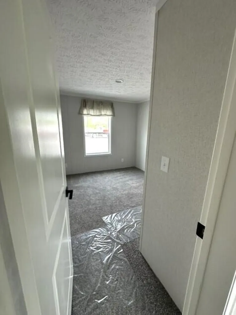 8 Kelley Street Fairfield ME 04937