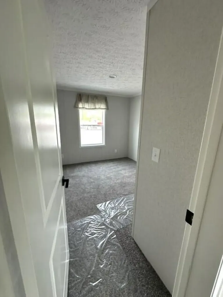 8 Kelley Street Fairfield ME 04937