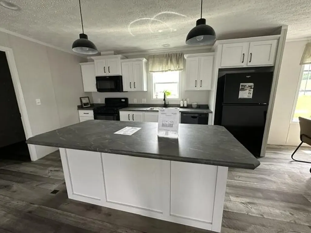 8 Kelley Street Fairfield ME 04937