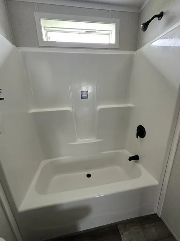 8 Kelley Street Fairfield ME 04937