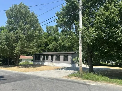 8 Kelley Street Fairfield ME 04937