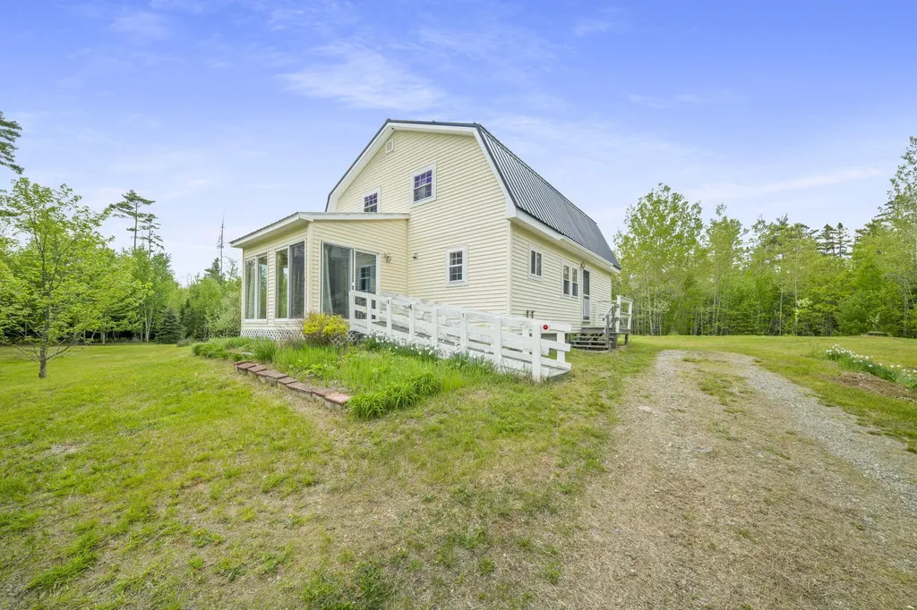 460 Airline Road Clifton ME 04428
