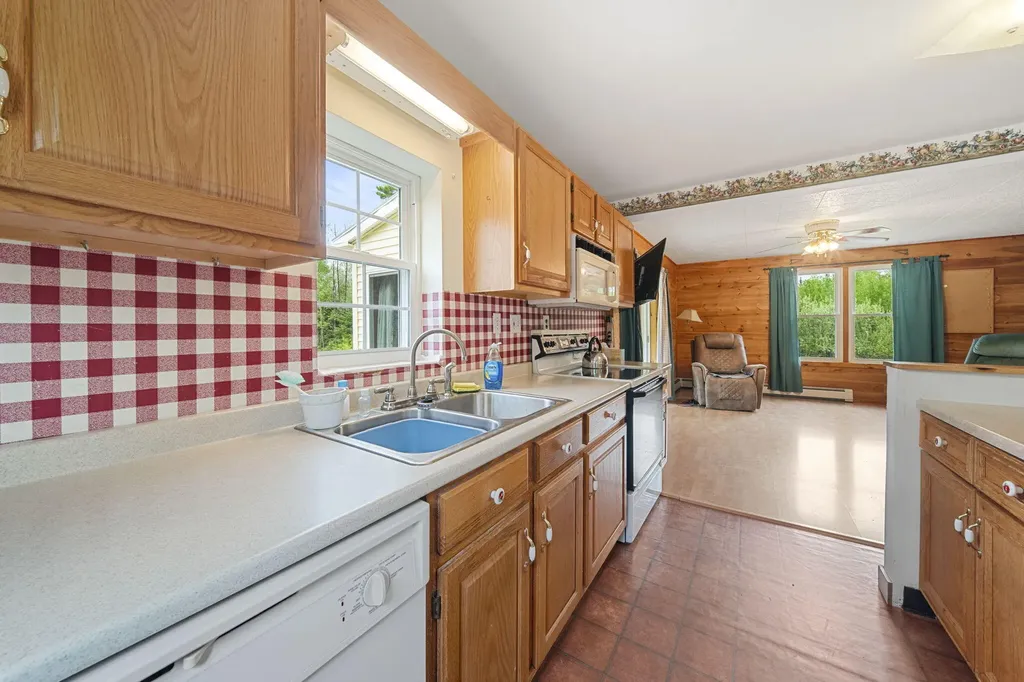 460 Airline Road Clifton ME 04428