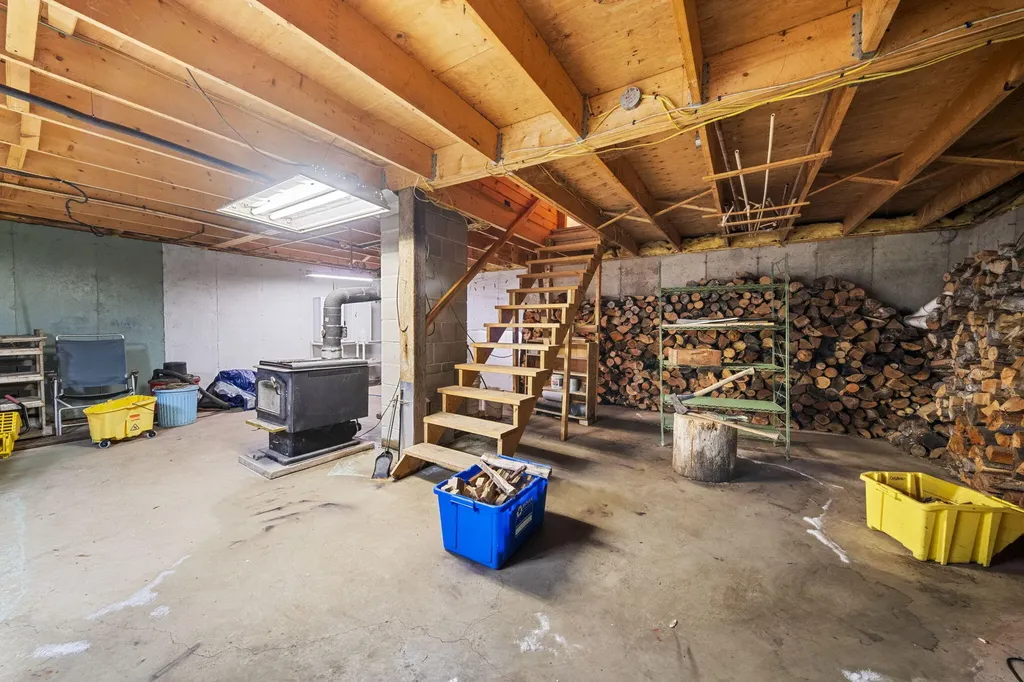460 Airline Road Clifton ME 04428