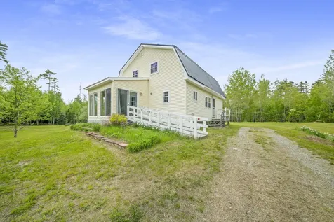 460 Airline Road Clifton ME 04428
