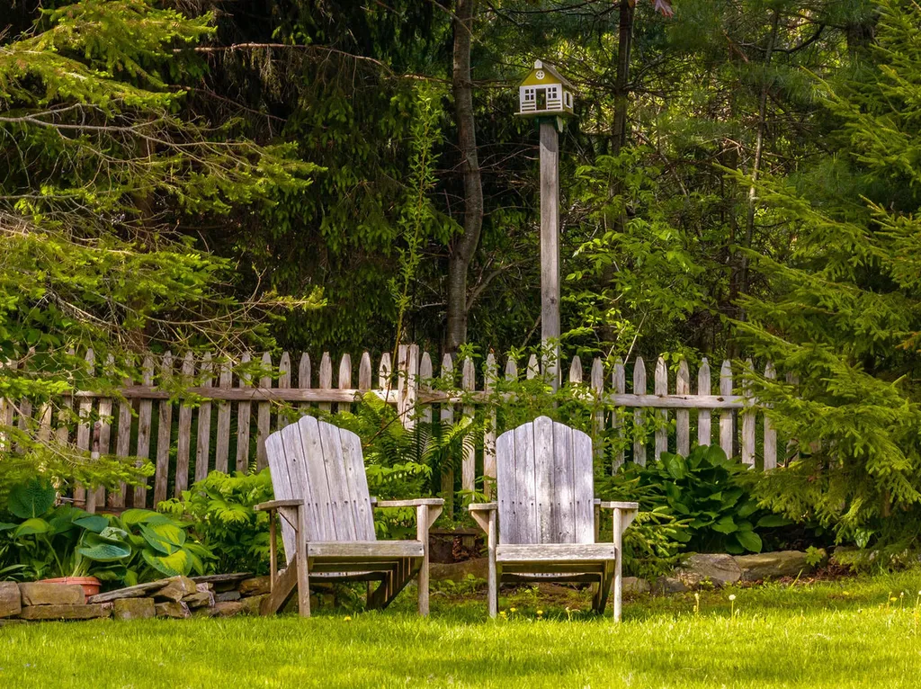 18 Trim Street Camden ME 04843