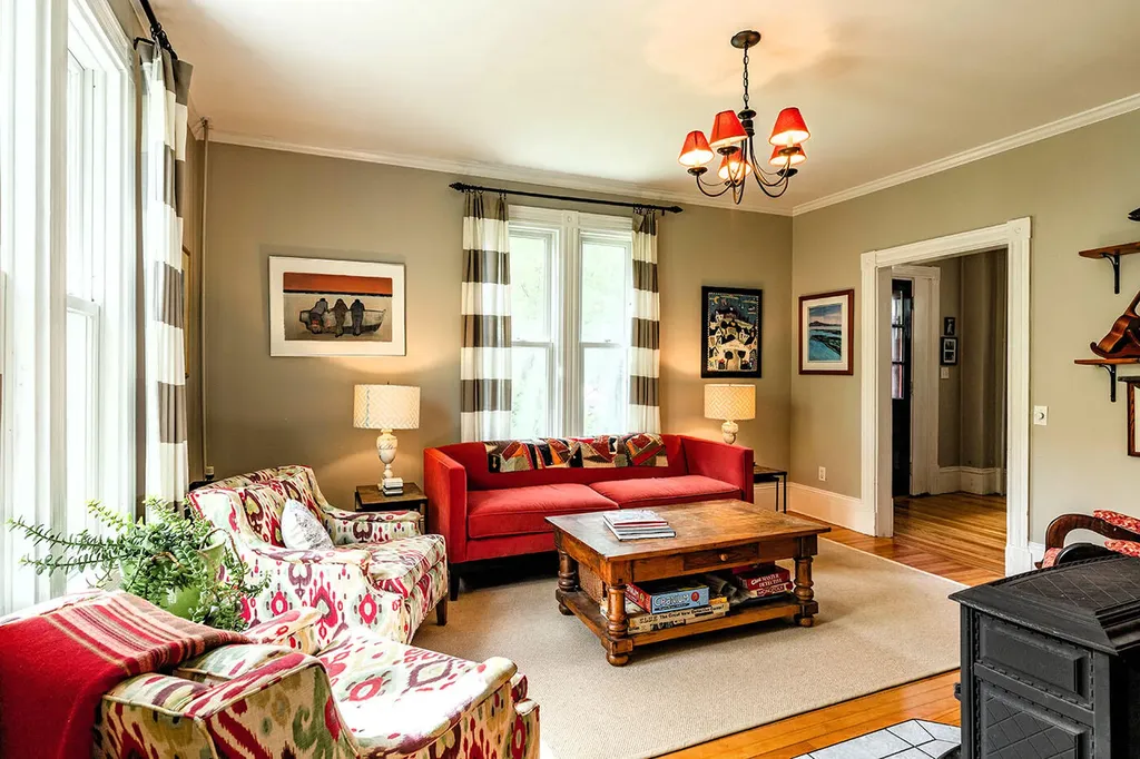 18 Trim Street Camden ME 04843
