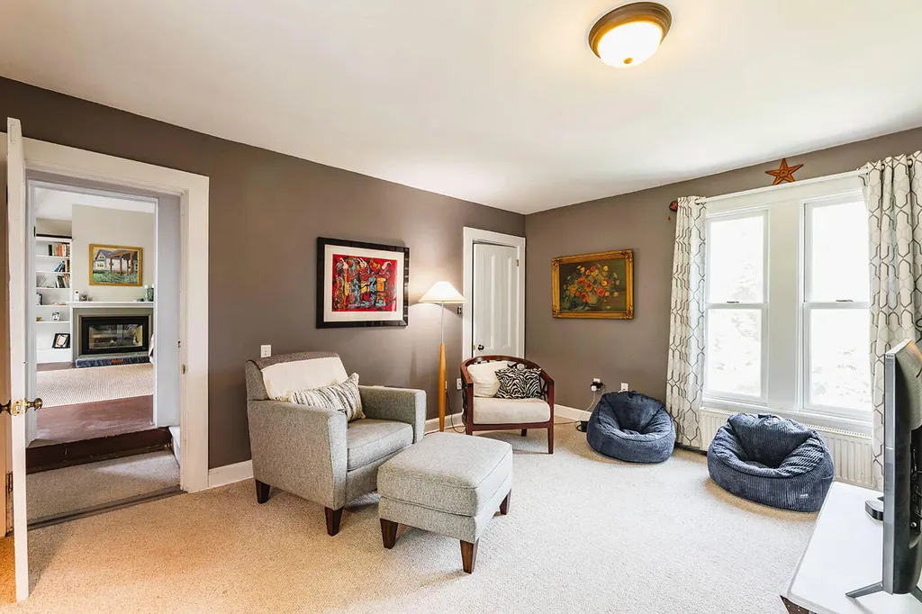 18 Trim Street Camden ME 04843