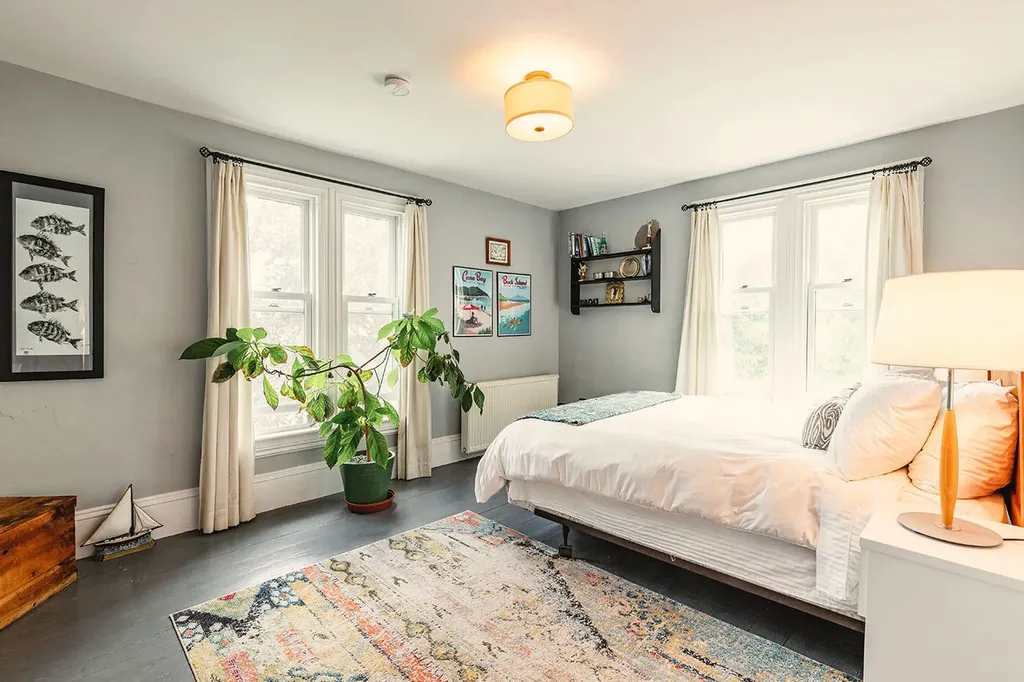18 Trim Street Camden ME 04843
