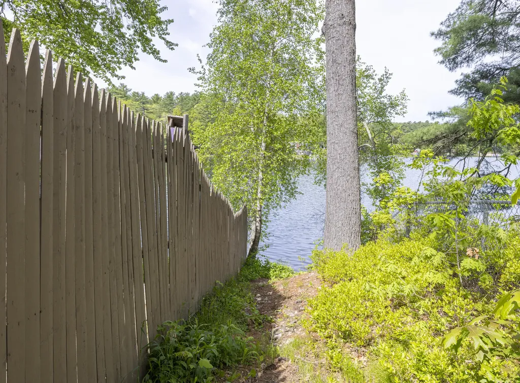 73 Anglers Road Windham ME 04062