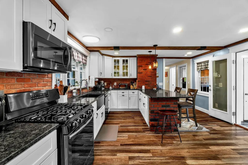 80 Settlers Way Orrington ME 04474