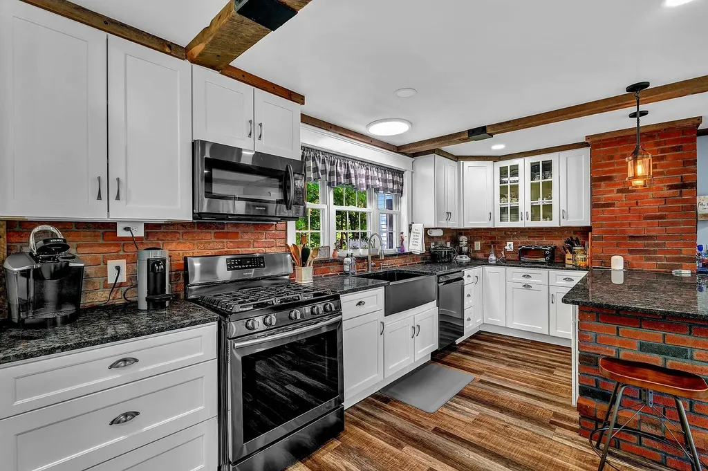 80 Settlers Way Orrington ME 04474