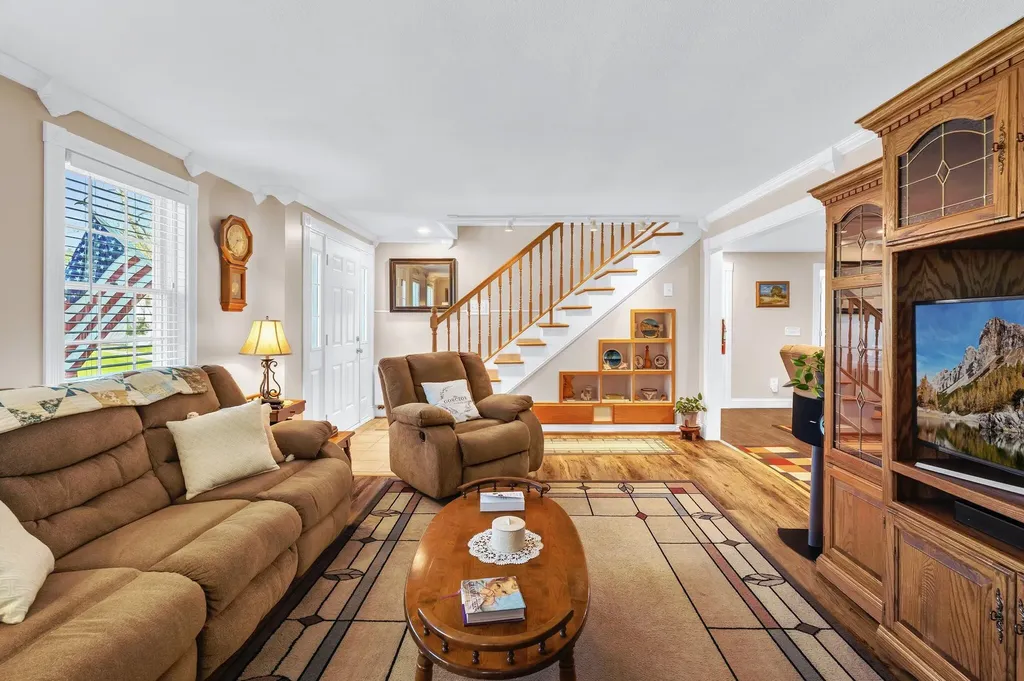 80 Settlers Way Orrington ME 04474
