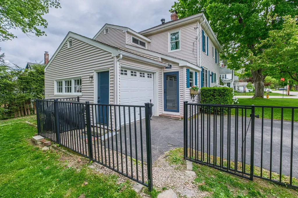 41 Massachusetts Avenue South Portland ME 04106