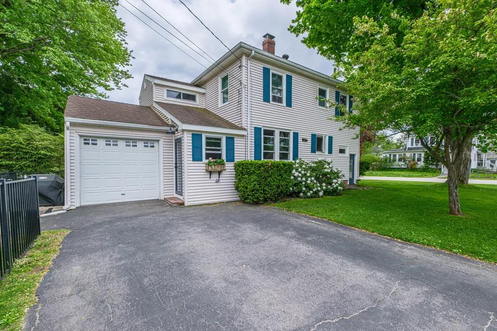 41 Massachusetts Avenue South Portland ME 04106