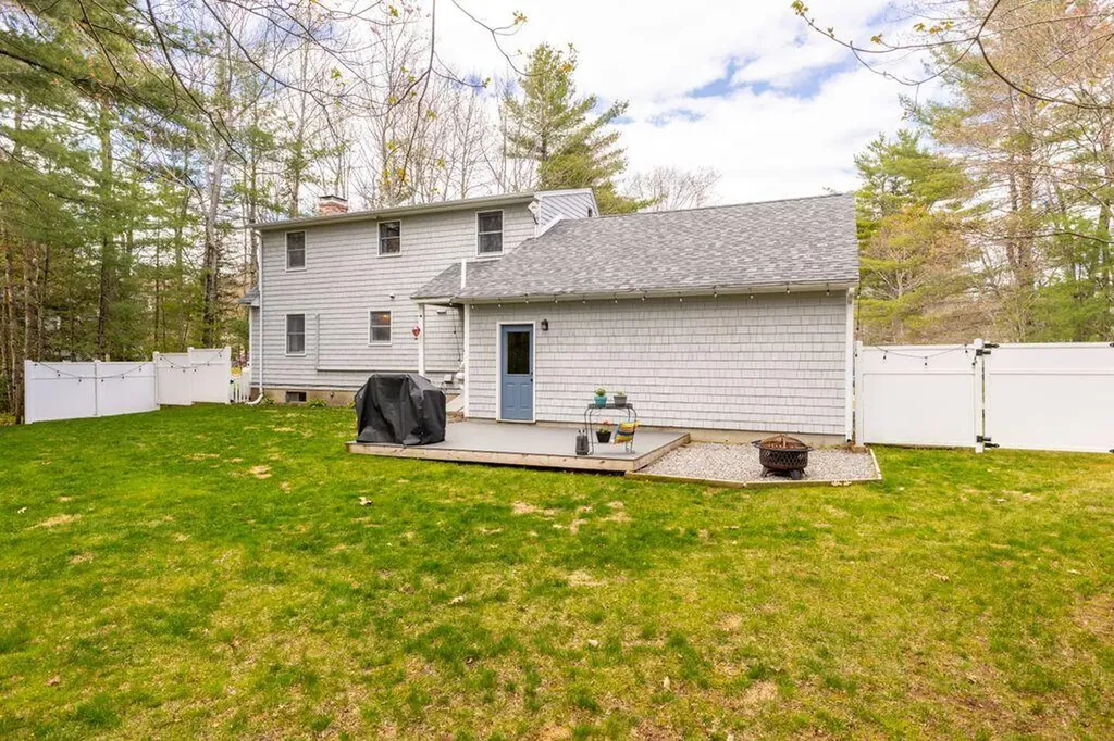 25 Goldeneye Drive Topsham ME 04086