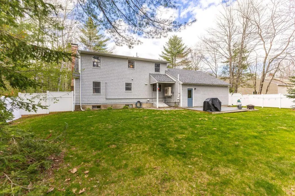 25 Goldeneye Drive Topsham ME 04086