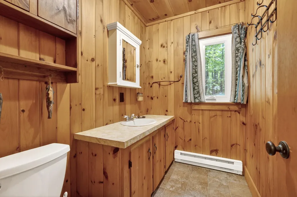 137 Fish Hook Road Oxford ME 04270