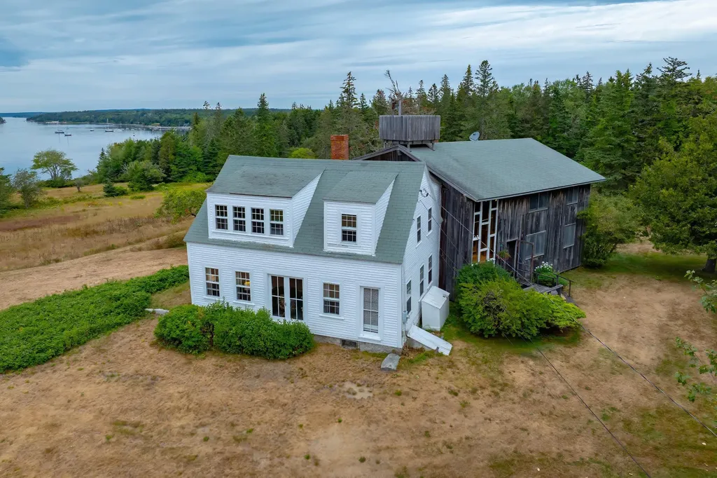 163 Back Road Brooklin ME 04616