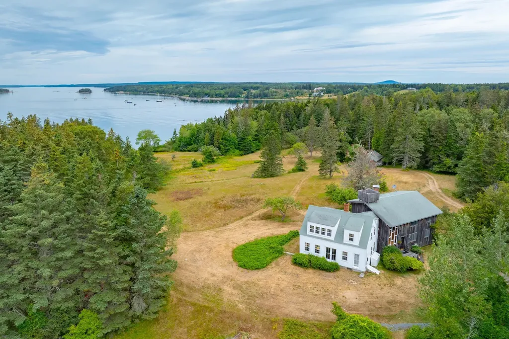163 Back Road Brooklin ME 04616