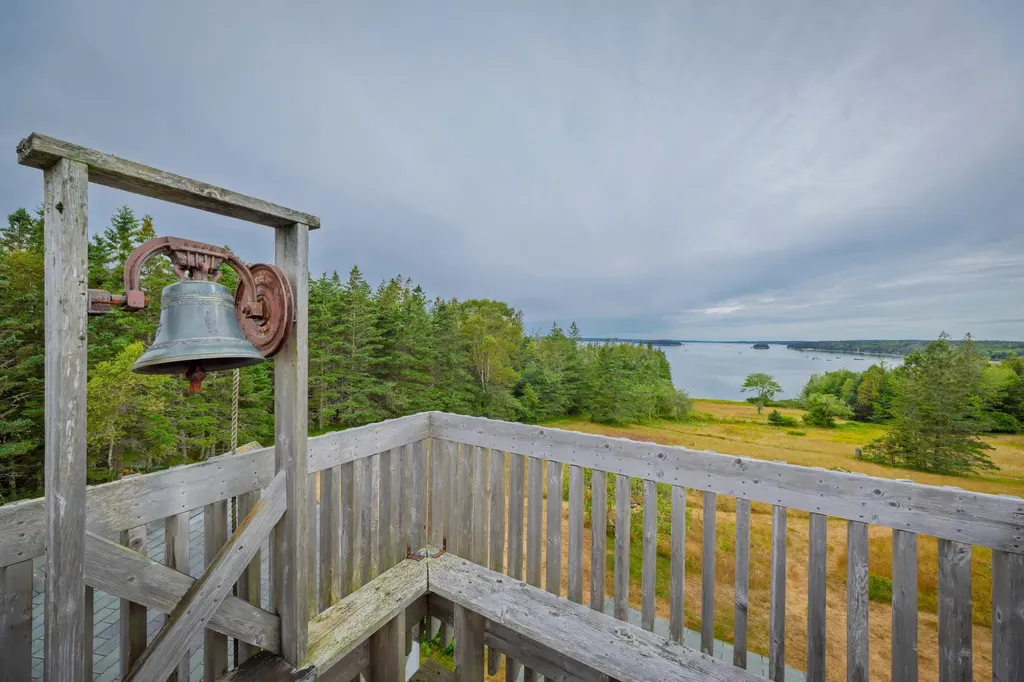 163 Back Road Brooklin ME 04616