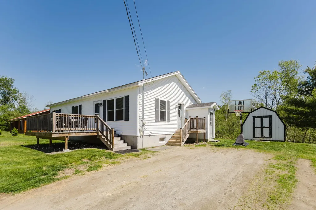 135 Meadow Lane Farmington ME 04938