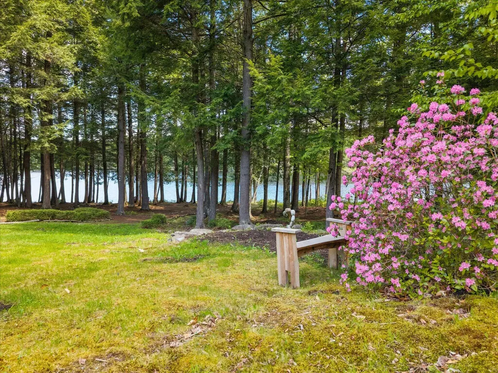29 Stoney Drive Lincoln ME 04457
