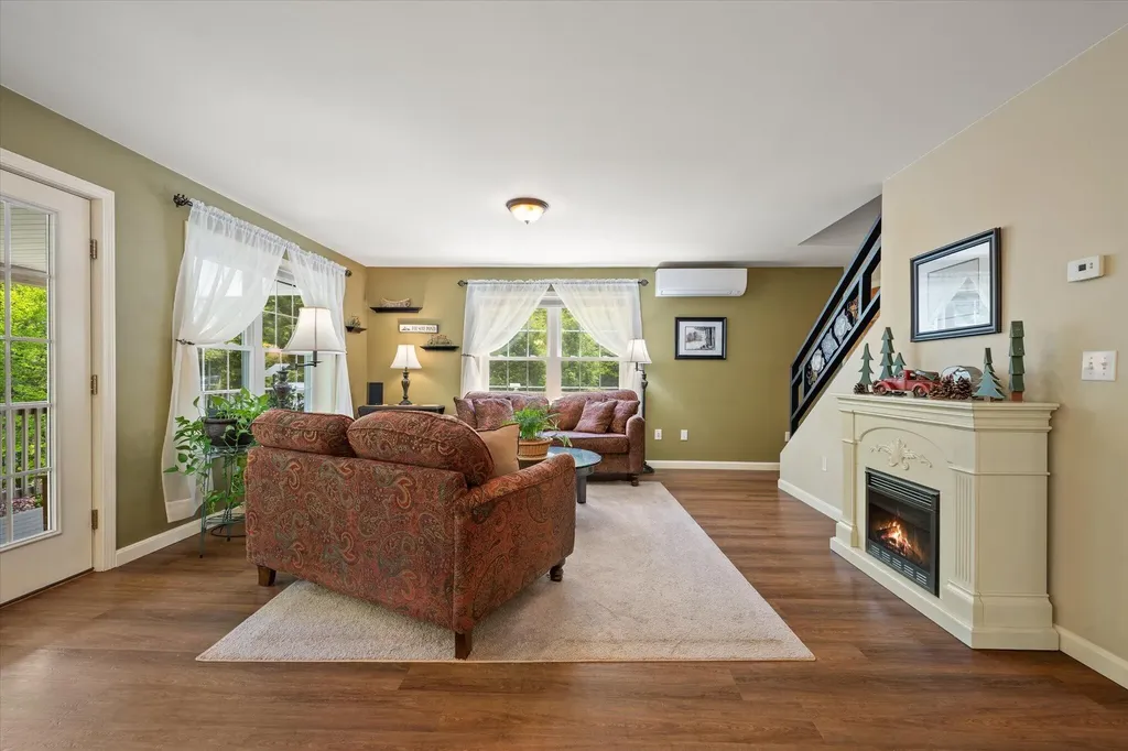 29 Stoney Drive Lincoln ME 04457