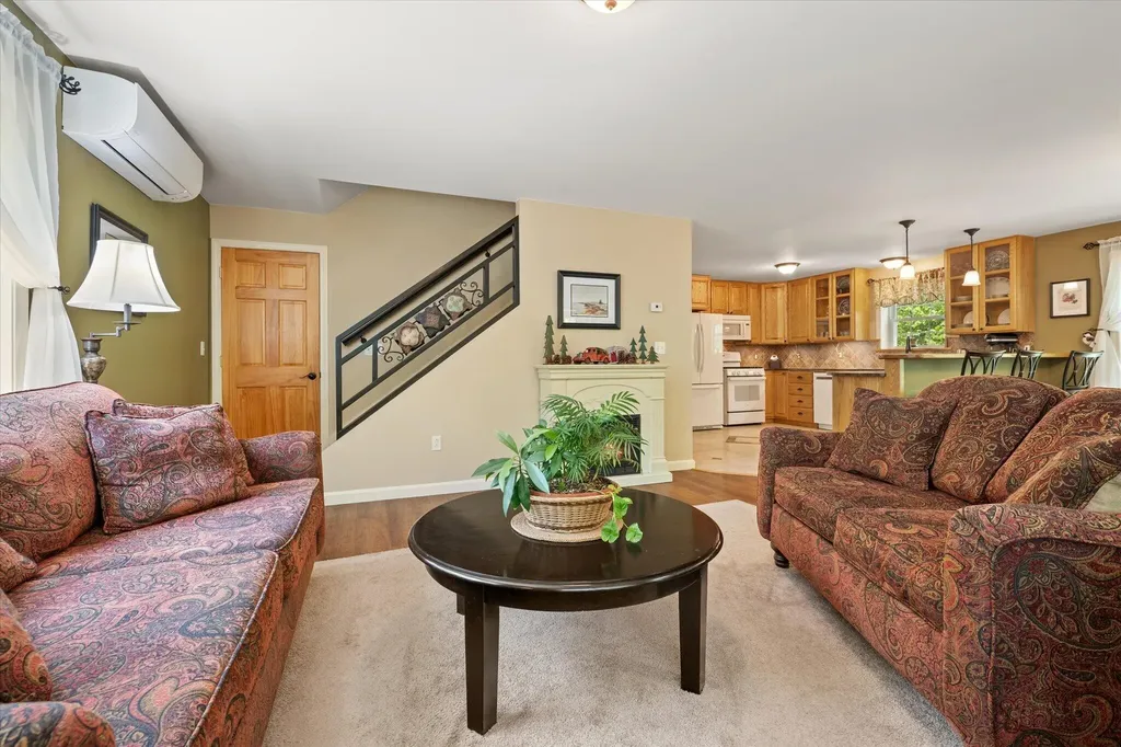 29 Stoney Drive Lincoln ME 04457