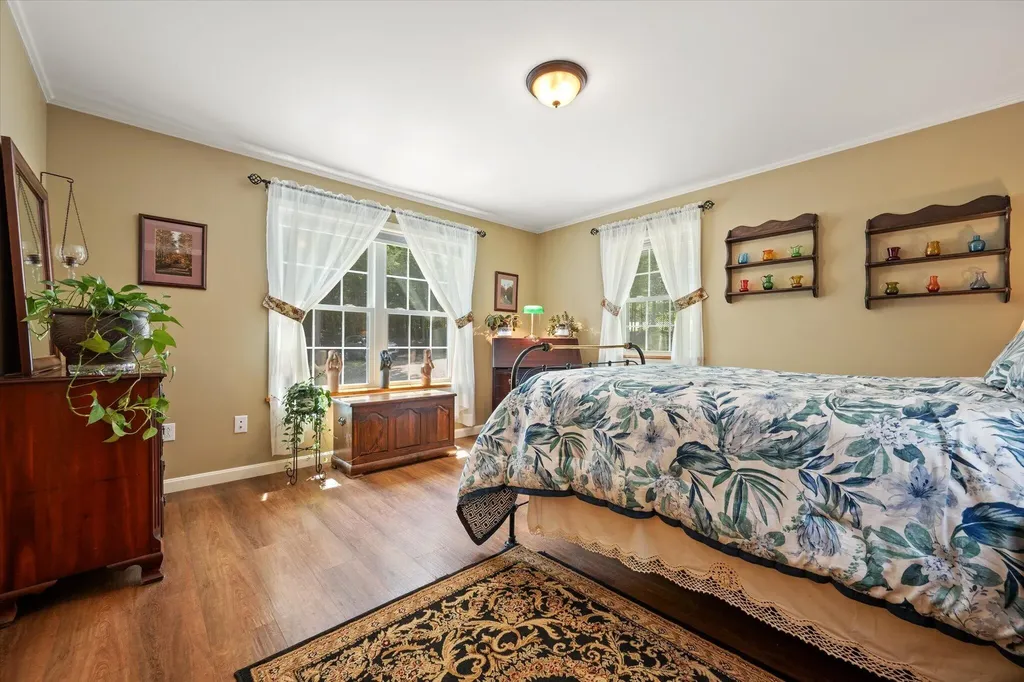 29 Stoney Drive Lincoln ME 04457