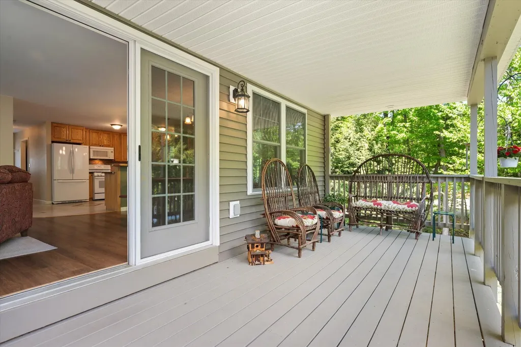 29 Stoney Drive Lincoln ME 04457