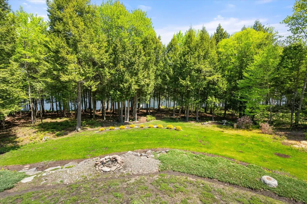 29 Stoney Drive Lincoln ME 04457