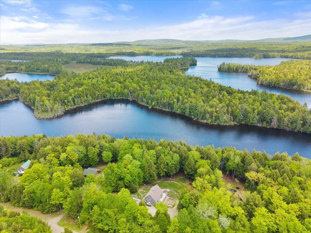 29 Stoney Drive Lincoln ME 04457
