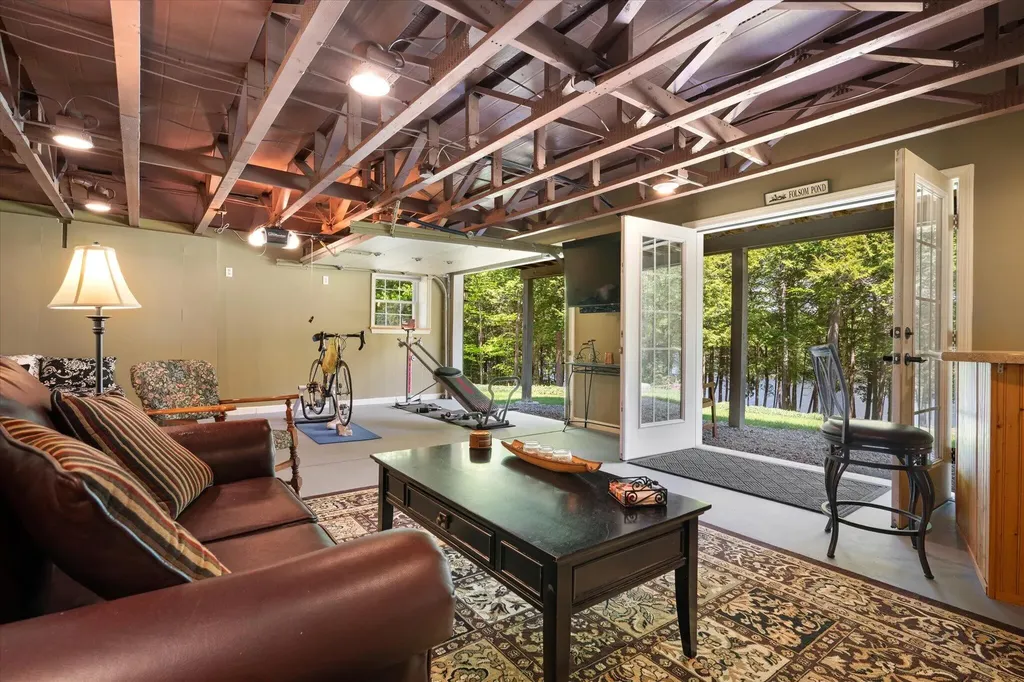 29 Stoney Drive Lincoln ME 04457