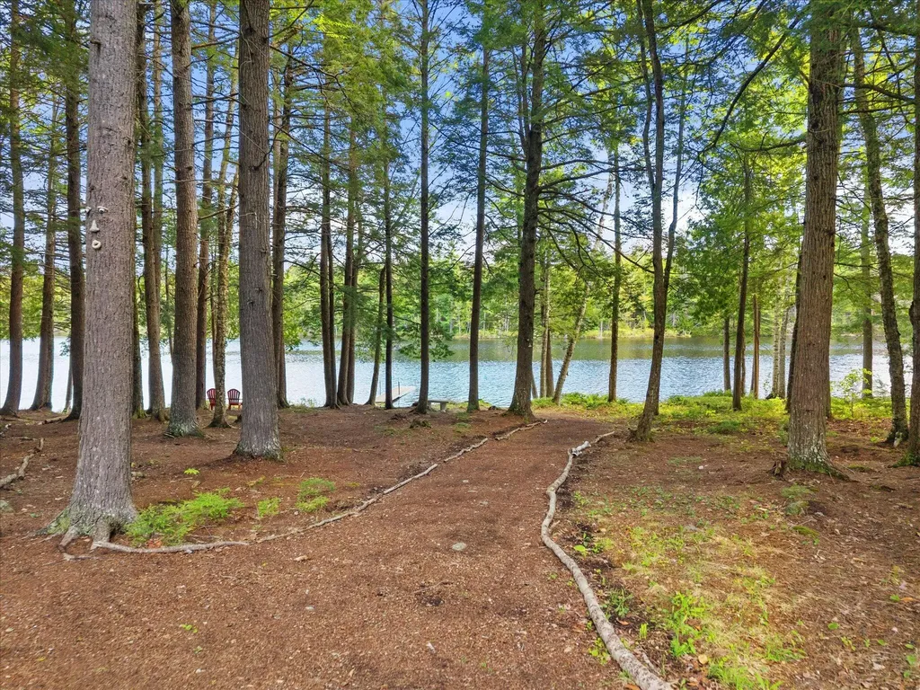 29 Stoney Drive Lincoln ME 04457