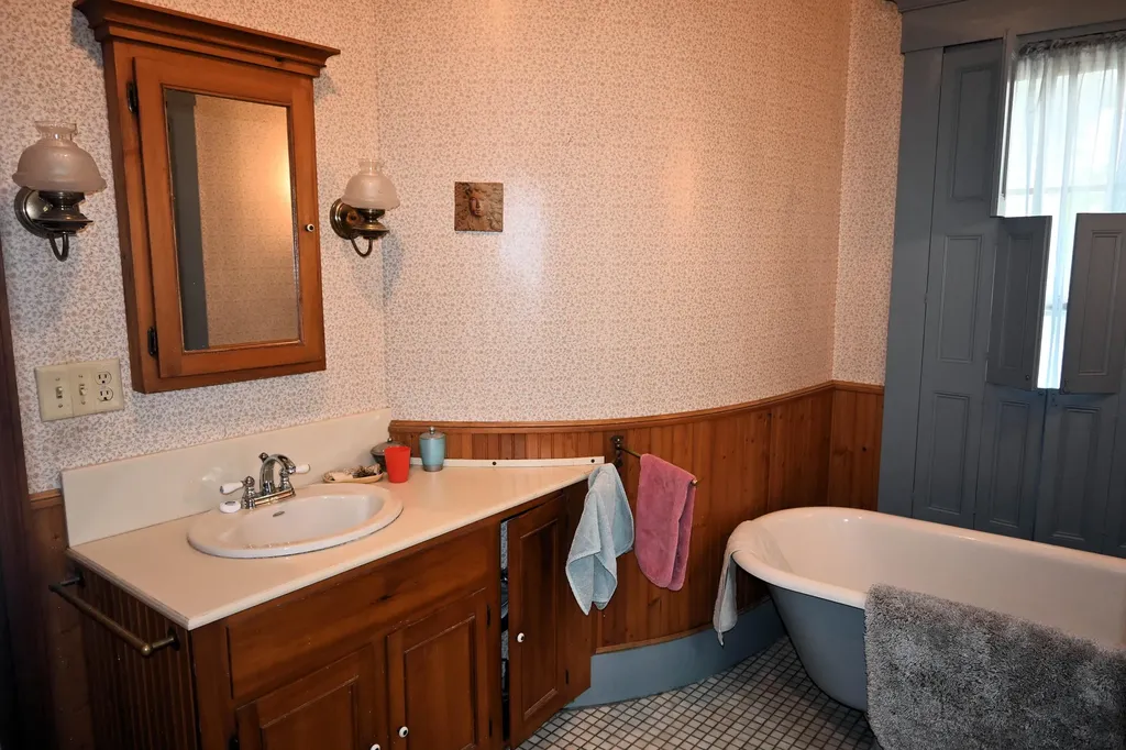 151 Kenduskeag Avenue Bangor ME 04401