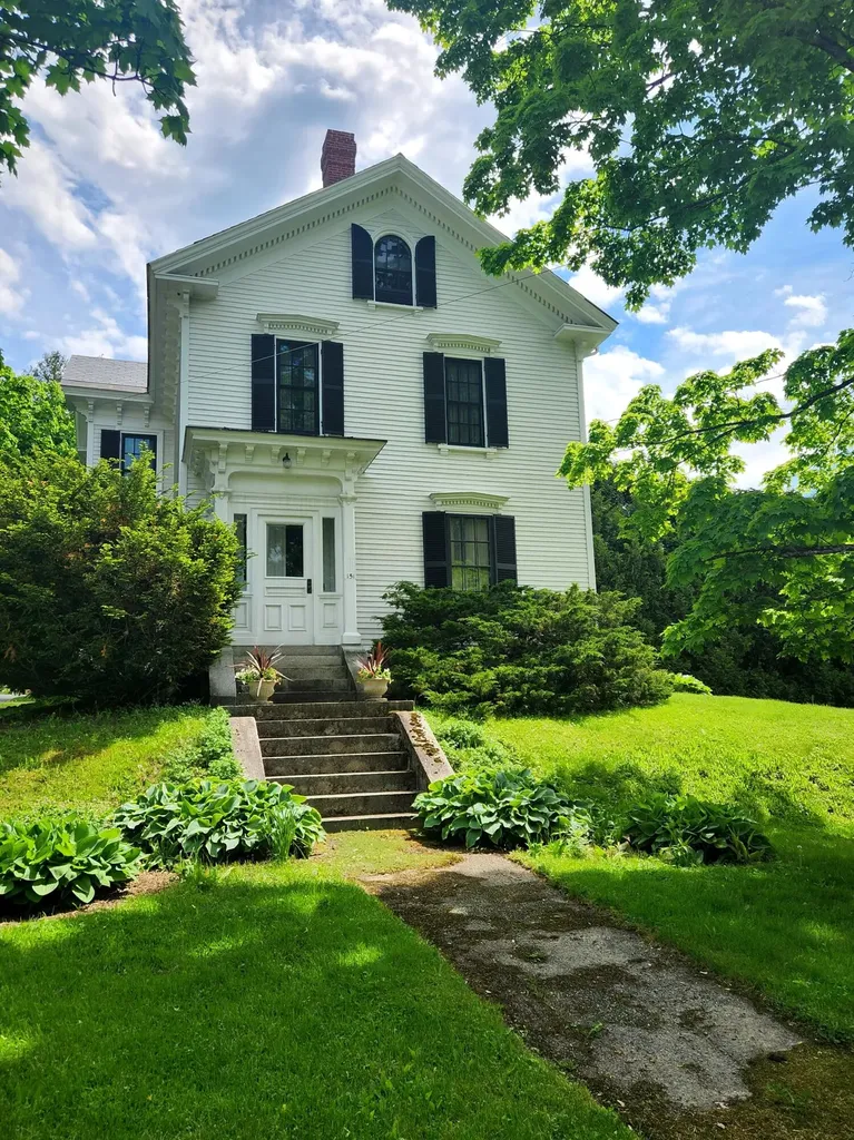 151 Kenduskeag Avenue Bangor ME 04401
