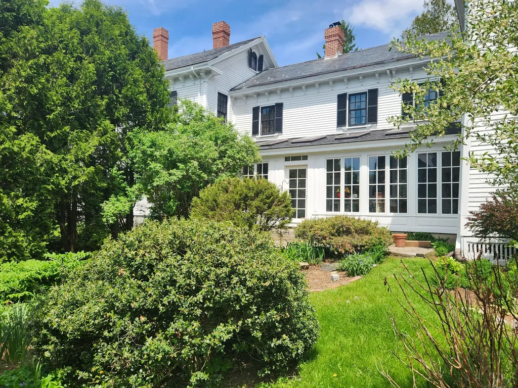 151 Kenduskeag Avenue Bangor ME 04401