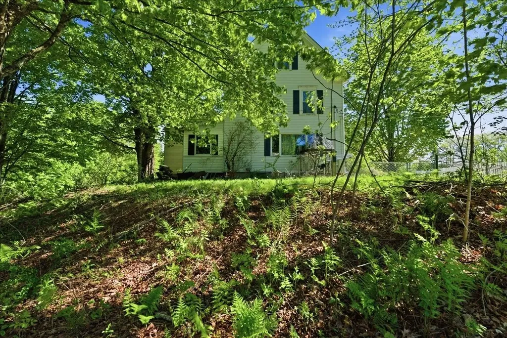 263 Number 6 Road Oxford ME 04281
