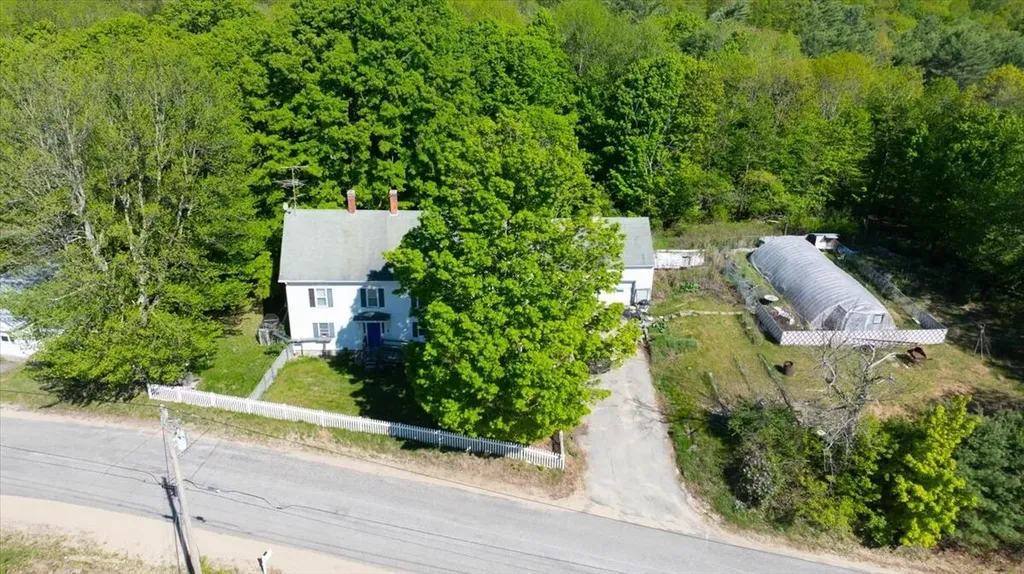 263 Number 6 Road Oxford ME 04281