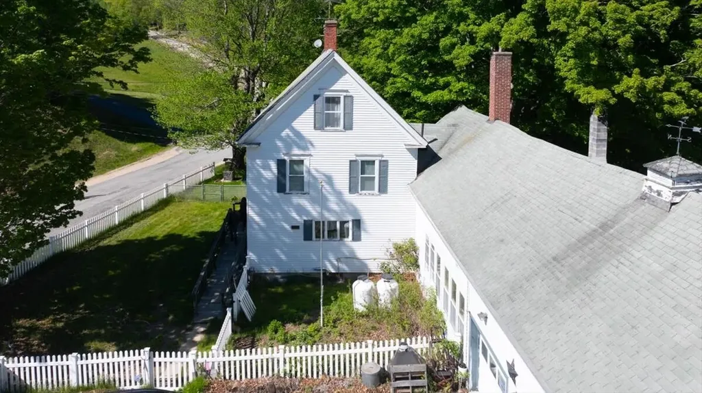263 Number 6 Road Oxford ME 04281