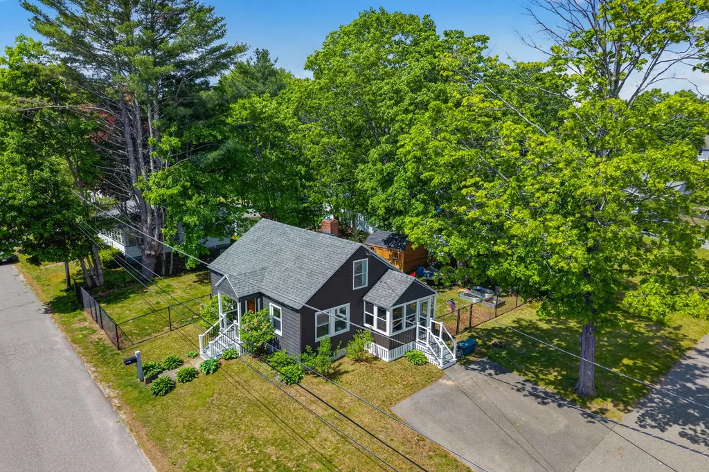 8 Somerset Avenue Old Orchard Beach ME 04064