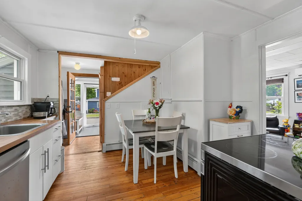 8 Somerset Avenue Old Orchard Beach ME 04064