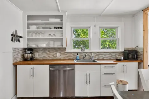 8 Somerset Avenue Old Orchard Beach ME 04064