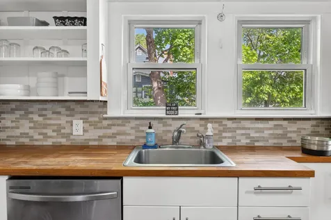 8 Somerset Avenue Old Orchard Beach ME 04064