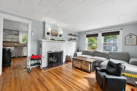 8 Somerset Avenue Old Orchard Beach ME 04064