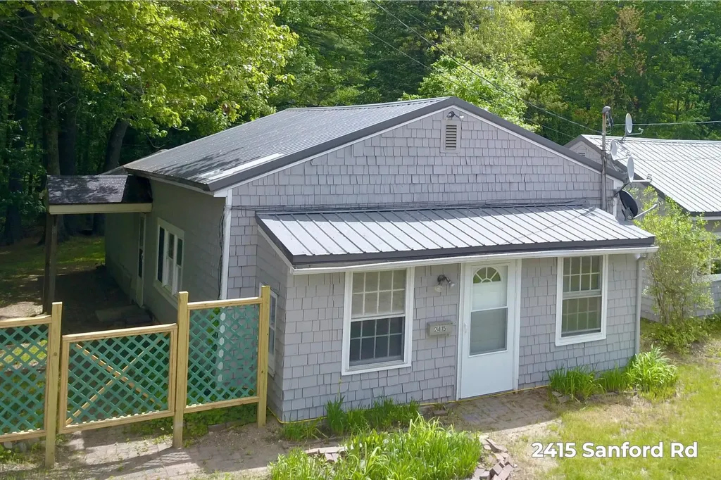 2415 Sanford Road Wells ME 04090