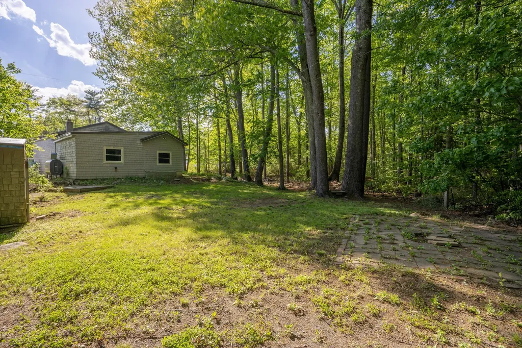 2415 Sanford Road Wells ME 04090