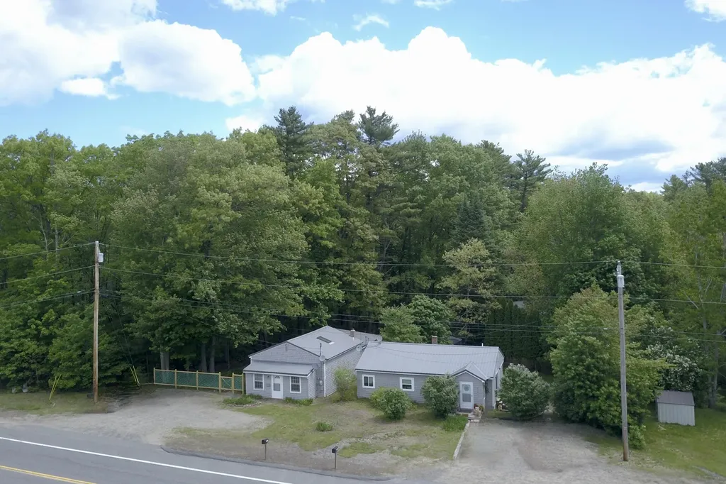 2415 Sanford Road Wells ME 04090