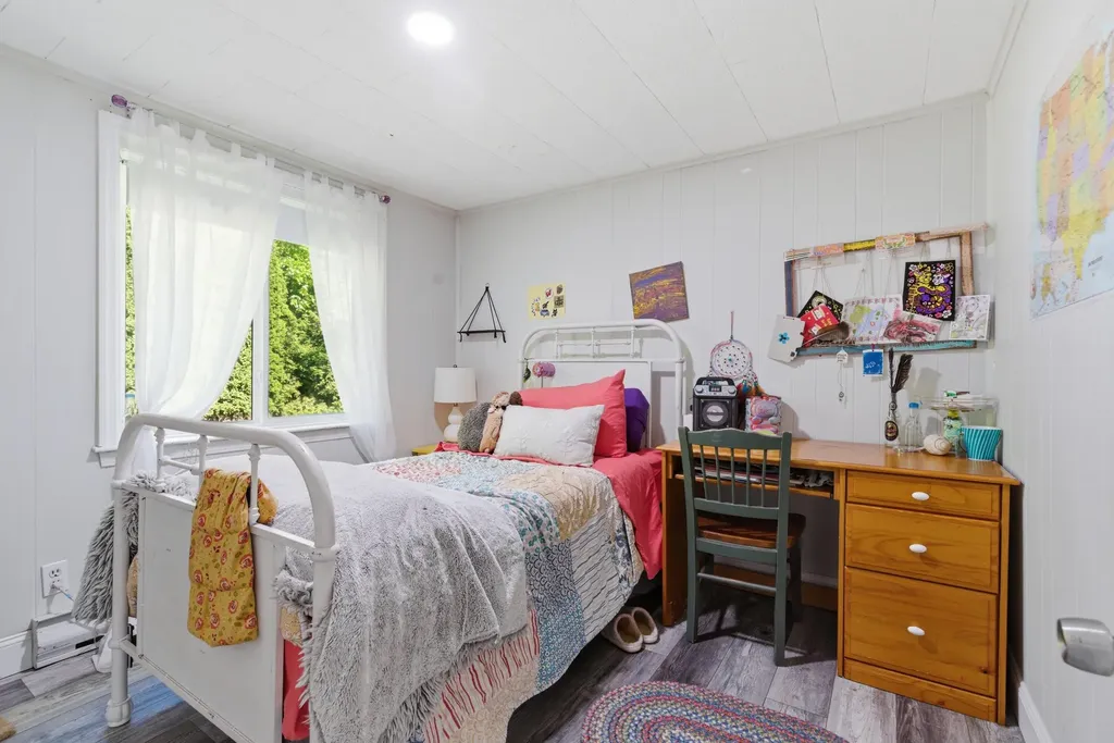 2415 Sanford Road Wells ME 04090